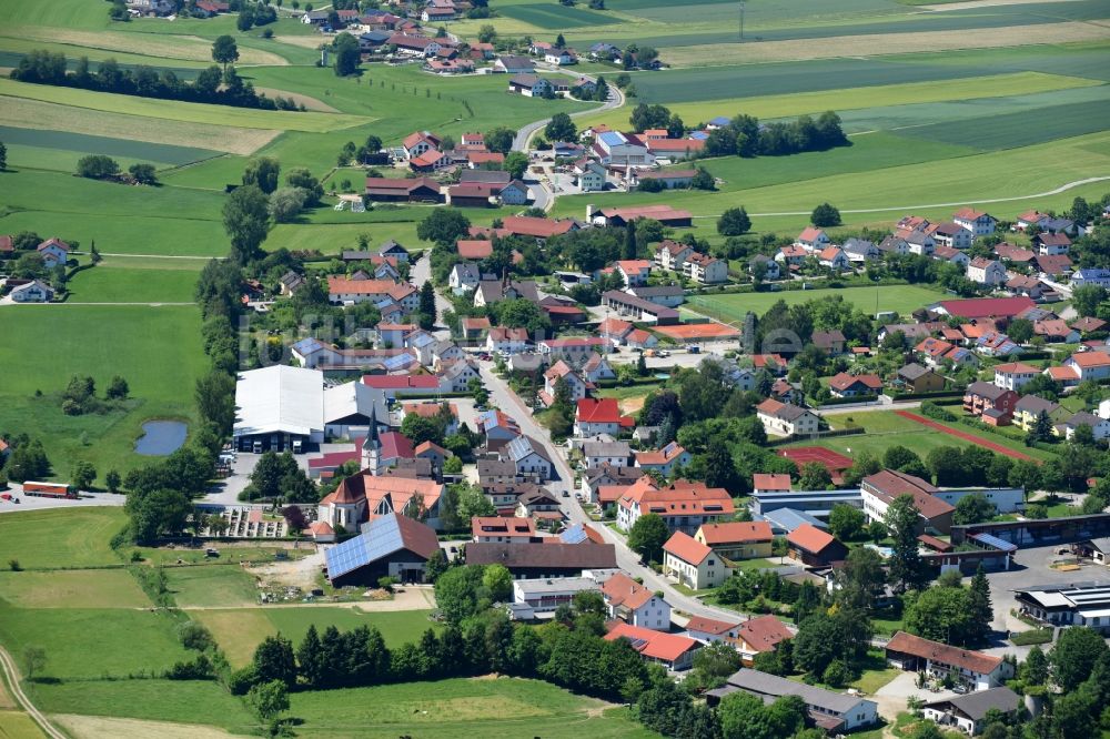 Bodenkirchen von oben - Ortsansicht in Bodenkirchen im Bundesland Bayern, Deutschland