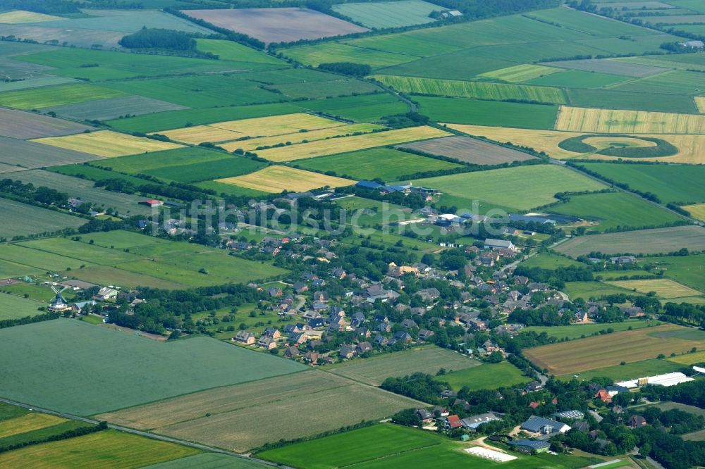 Luftaufnahme Borgsum - Ortsansicht in Borgsum im Bundesland Schleswig-Holstein