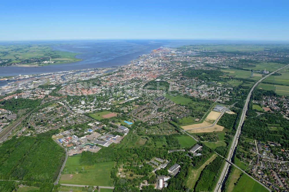 Bremerhaven aus der Vogelperspektive: Ortsansicht von Bremerhaven mit Weser- Mündung im Bundesland Bremen