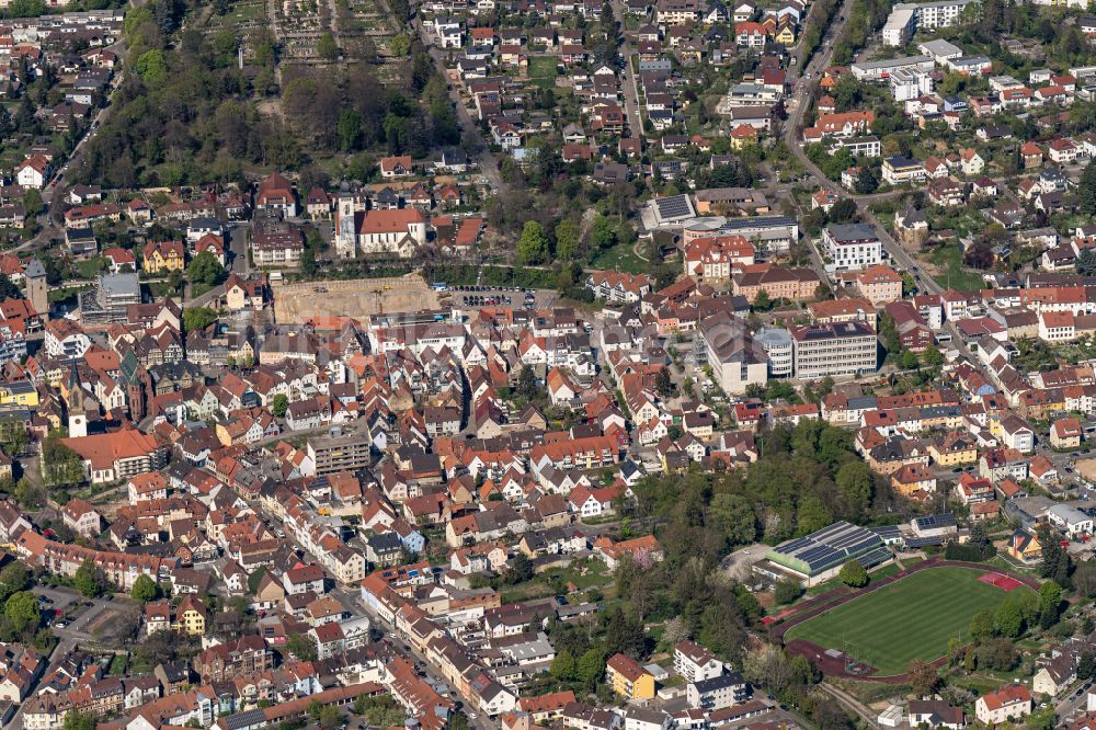 Bretten aus der Vogelperspektive: Ortsansicht in Bretten im Bundesland Baden-Württemberg, Deutschland