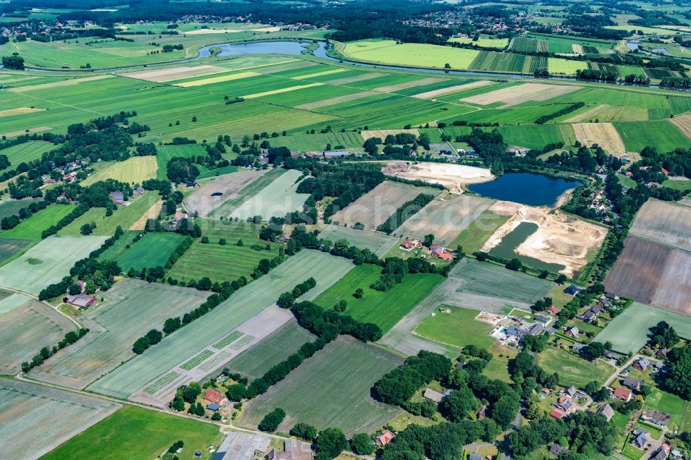 Burweg von oben - Ortsansicht in Burweg Ortsteil Blumenthal im Bundesland Niedersachsen, Deutschland