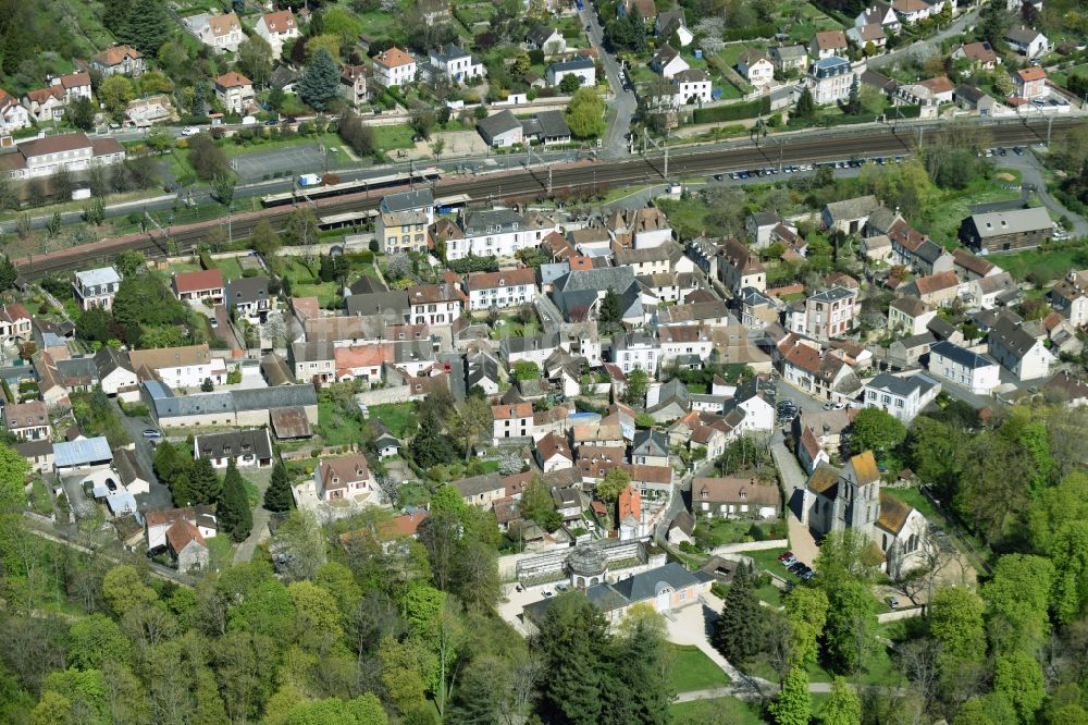 Chamarande von oben - Ortsansicht in Chamarande in Ile-de-France, Frankreich