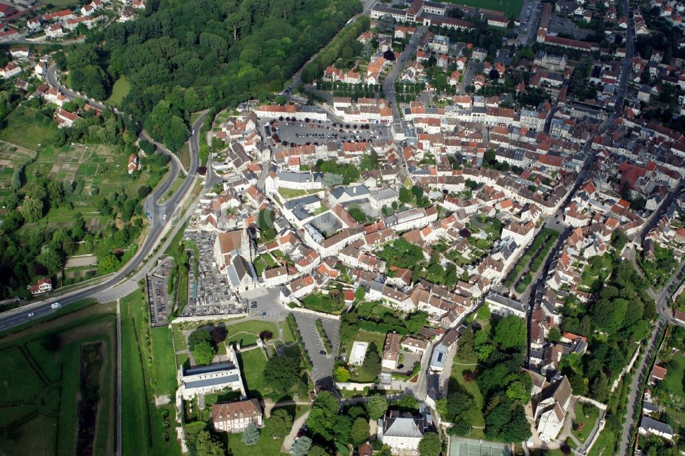 Luftaufnahme Crépy-en-Valois - Ortsansicht von Crépy-en-Valois im Departement Oise in Frankreich