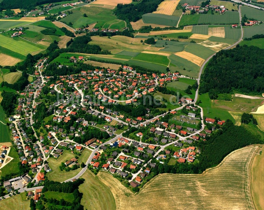 Degernbach aus der Vogelperspektive: Ortsansicht in Degernbach im Bundesland Bayern, Deutschland