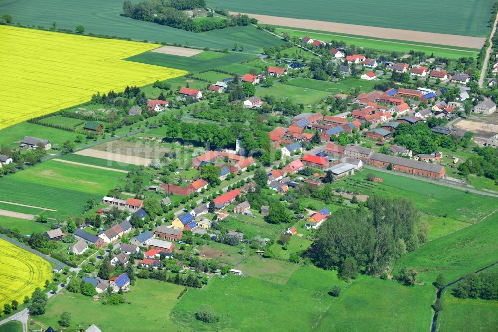 Kötzlin von oben - Ortsansicht vom Dorf Kötzlin im Bundesland Brandenburg