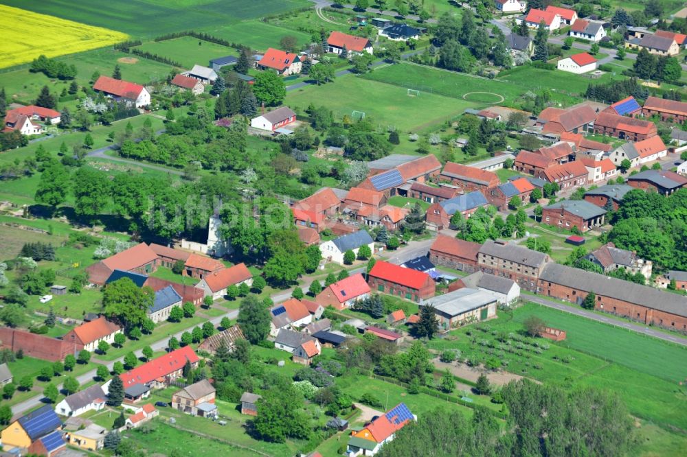 Kötzlin aus der Vogelperspektive: Ortsansicht vom Dorf Kötzlin im Bundesland Brandenburg