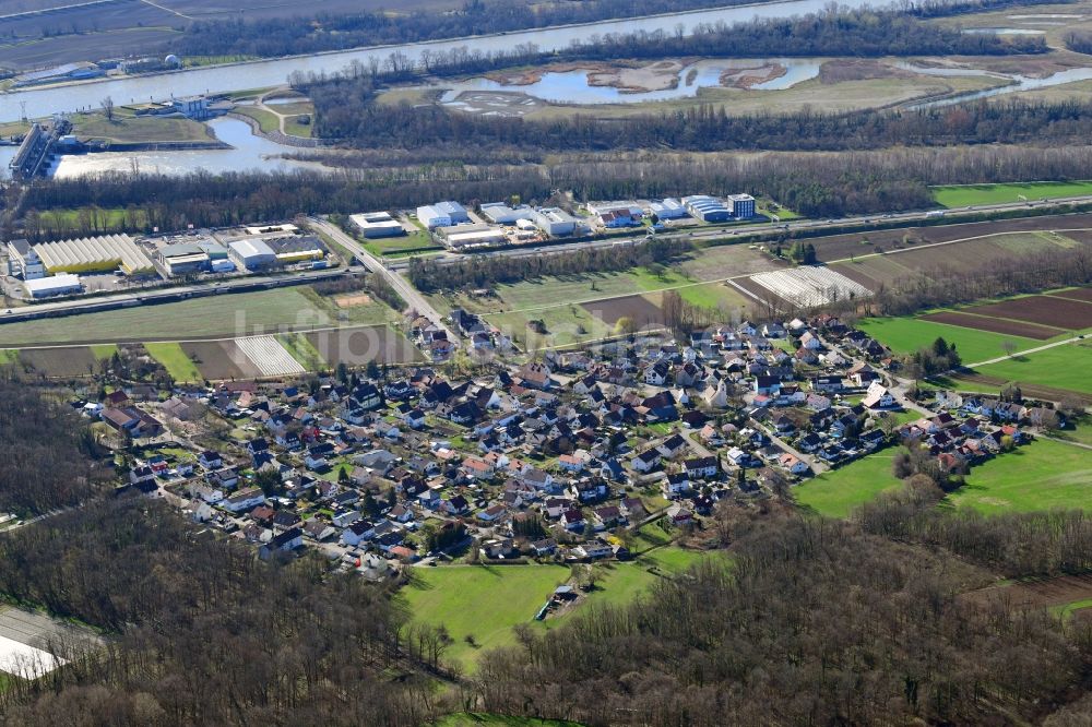 Weil am Rhein aus der Vogelperspektive: Ortsansicht vom Dorf und Ortsteil Märkt in Weil am Rhein im Bundesland Baden-Württemberg, Deutschland