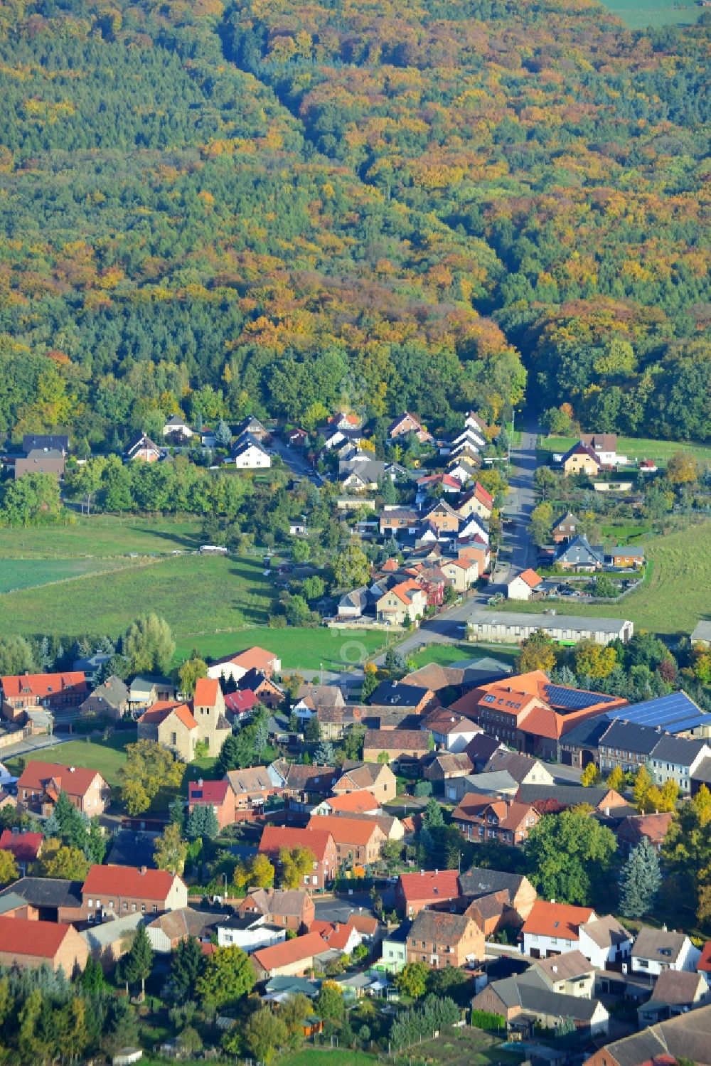 Ivenrode von oben - Ortsansicht und Dorfkern von Ivenrode im Bundesland Sachsen-Anhalt