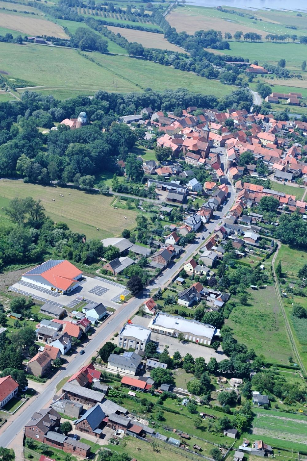 Luftbild Lenzen - Ortsansicht und Dorfkern von Lenzen in der Prignitz im Bundesland Brandenburg