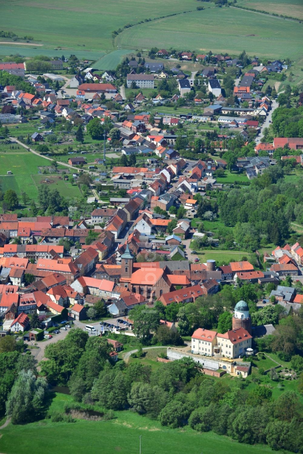 Lenzen von oben - Ortsansicht und Dorfkern von Lenzen in der Prignitz im Bundesland Brandenburg