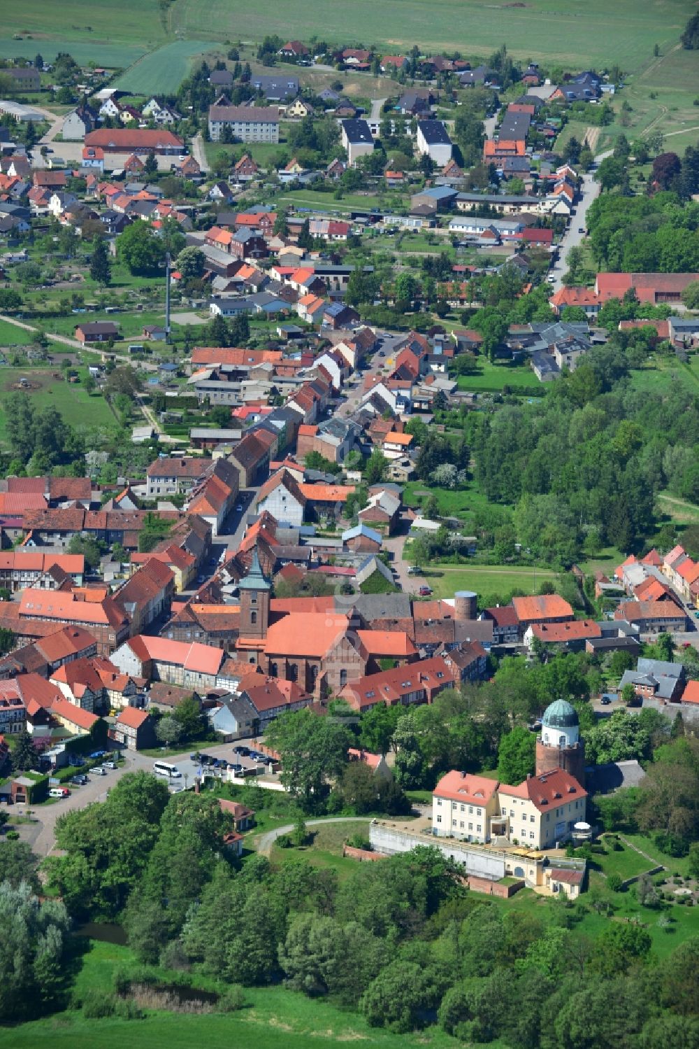 Luftaufnahme Lenzen - Ortsansicht und Dorfkern von Lenzen in der Prignitz im Bundesland Brandenburg