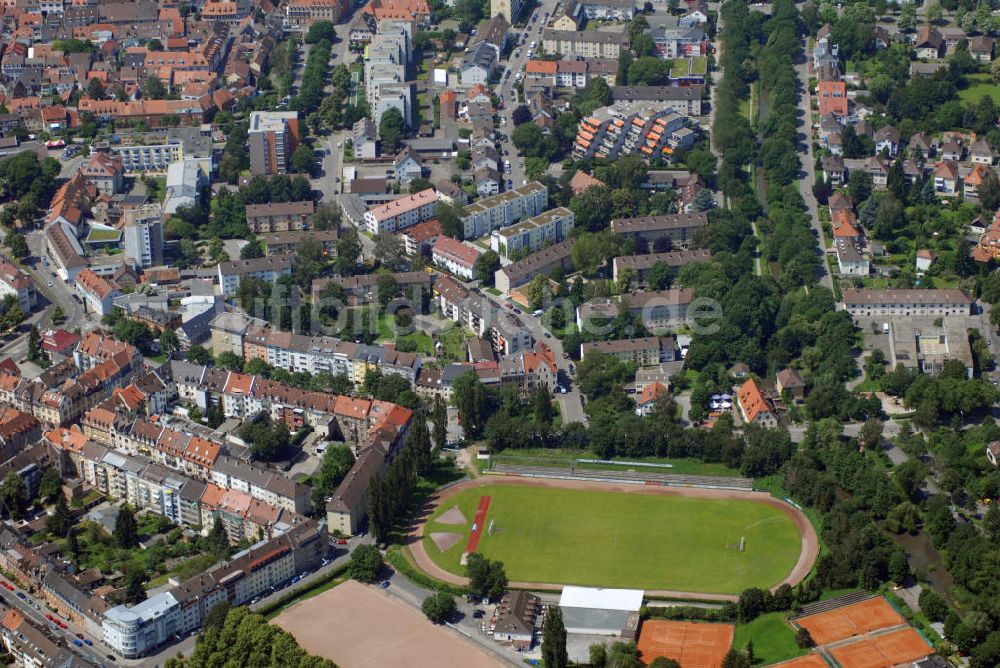 Karlsruhe / Durlach aus der Vogelperspektive: Ortsansicht auf den Durlacher Sportplatz in Karlsruhe