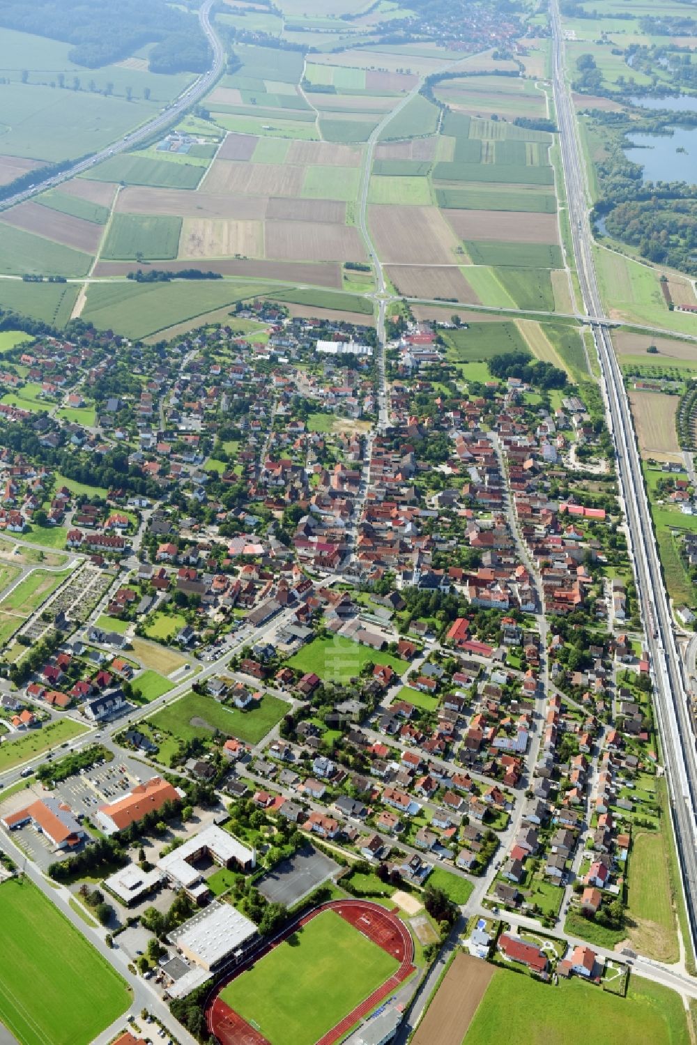 Luftaufnahme Ebensfeld - Ortsansicht in Ebensfeld im Bundesland Bayern, Deutschland