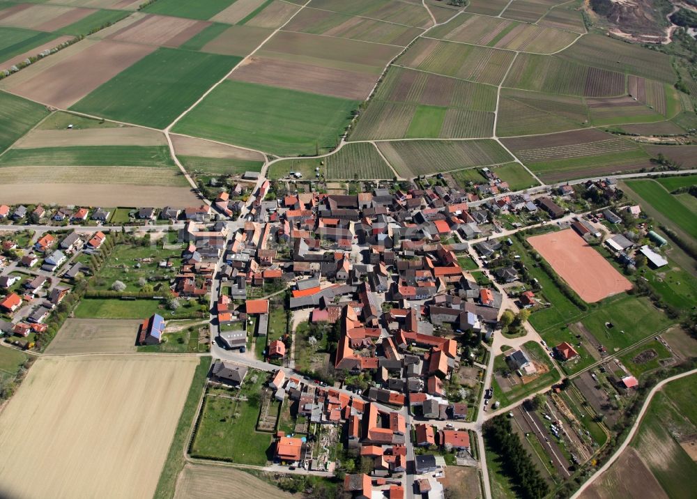 Luftaufnahme Eckelsheim - Ortsansicht von Eckelsheim ist eine Ortsgemeinde im Landkreis Alzey-Worms in Rheinland-Pfalz