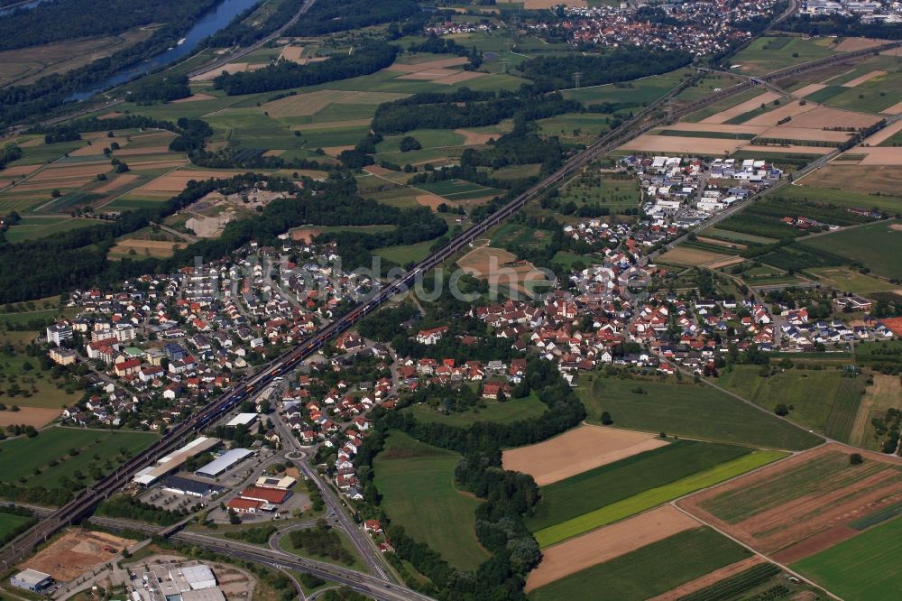 Eimeldingen aus der Vogelperspektive: Ortsansicht von Eimeldingen im Bundesland Baden-Württemberg