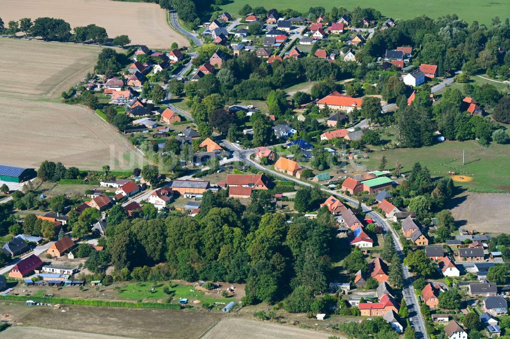 Luftbild Gammelin - Ortsansicht entlang der Hauptstraße in Gammelin im Bundesland Mecklenburg-Vorpommern, Deutschland