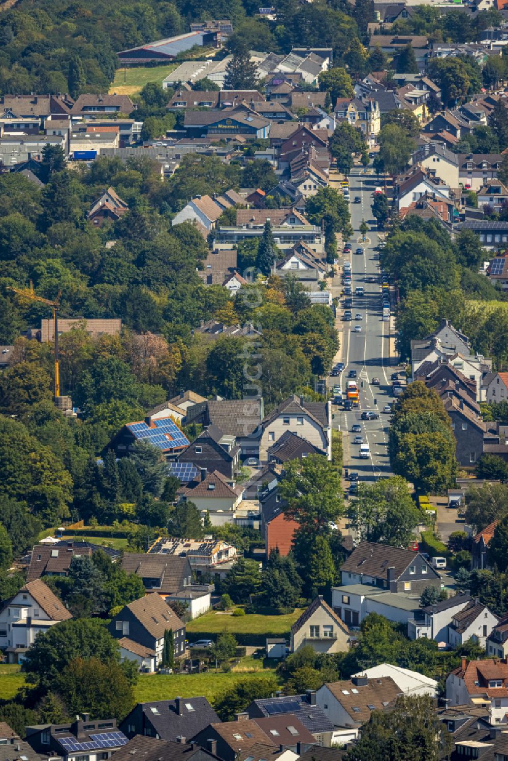 Luftbild Flockenhaus - Ortsansicht entlang der Mittelstraße in Flockenhaus im Bundesland Nordrhein-Westfalen, Deutschland