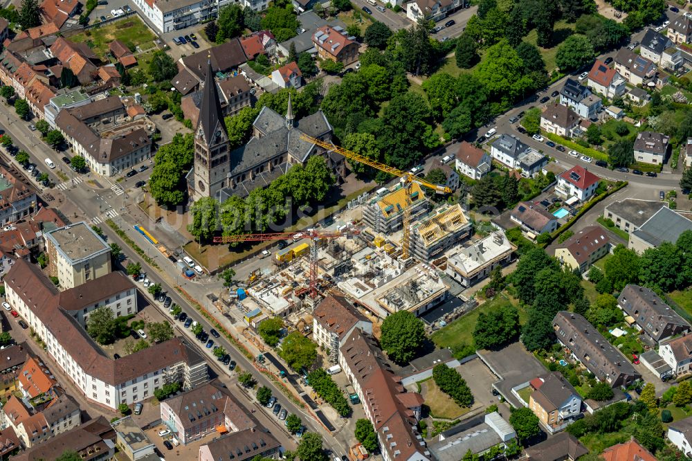 Luftaufnahme Ettlingen - Ortsansicht von Ettlingen bei Karlsruhe im Bundesland Baden-Württemberg, Deutschland