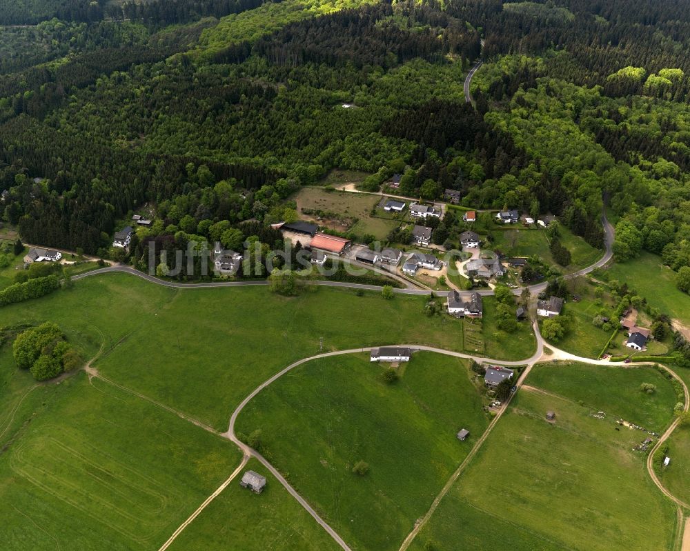 Luftaufnahme Hümmel - Ortsansicht von Falkenberg in Hümmel im Bundesland Rheinland-Pfalz