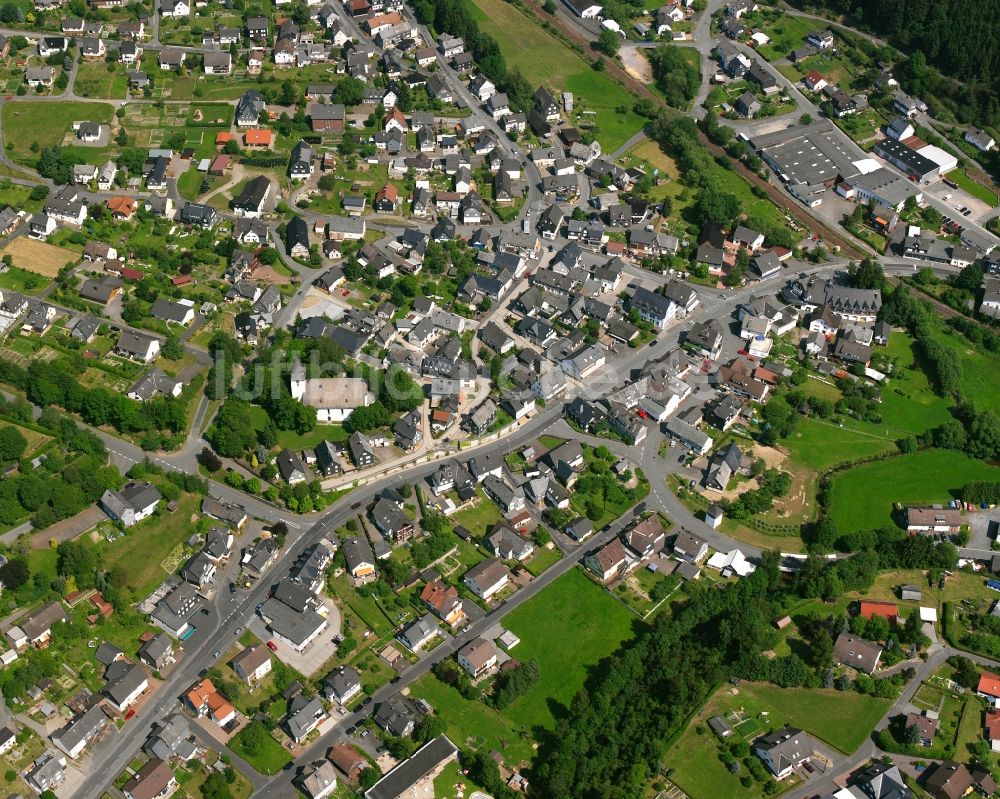 Feudingen aus der Vogelperspektive: Ortsansicht in Feudingen im Bundesland Nordrhein-Westfalen, Deutschland