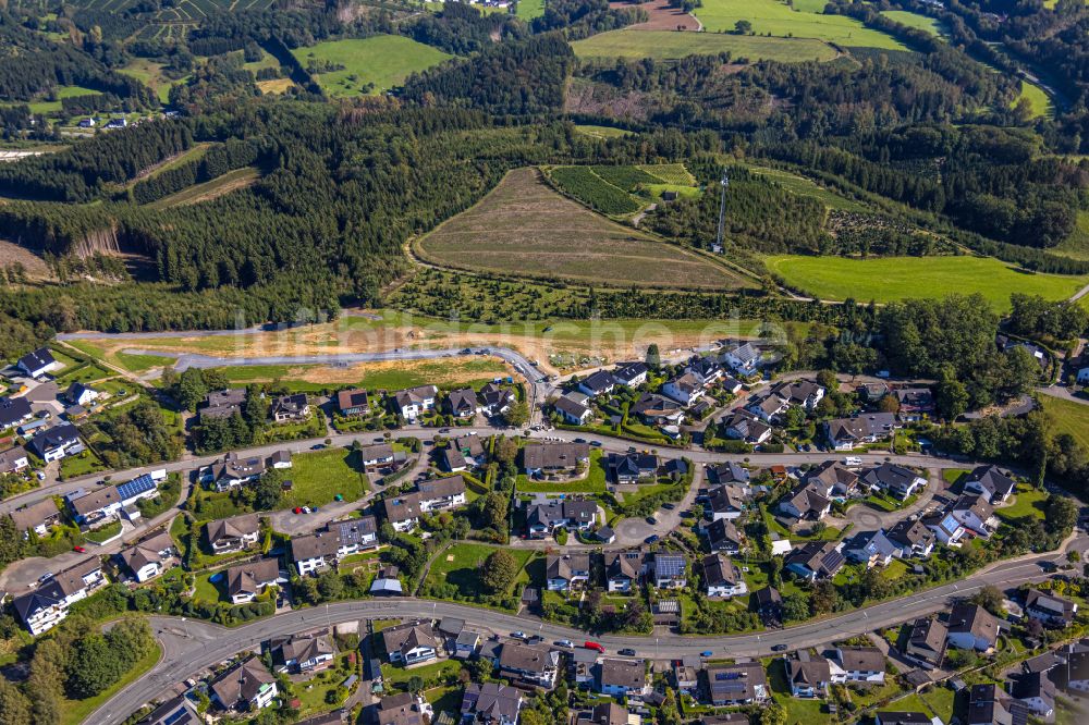 Finnentrop aus der Vogelperspektive: Ortsansicht in Finnentrop im Bundesland Nordrhein-Westfalen, Deutschland