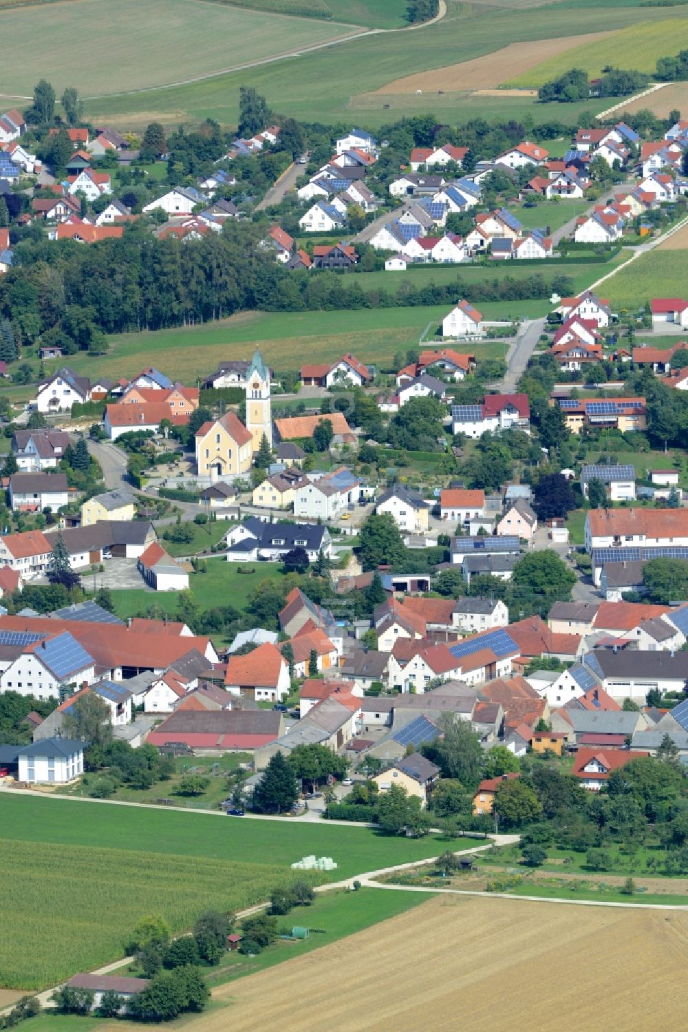 Finningen aus der Vogelperspektive: Ortsansicht von Finningen im Bundesland Bayern