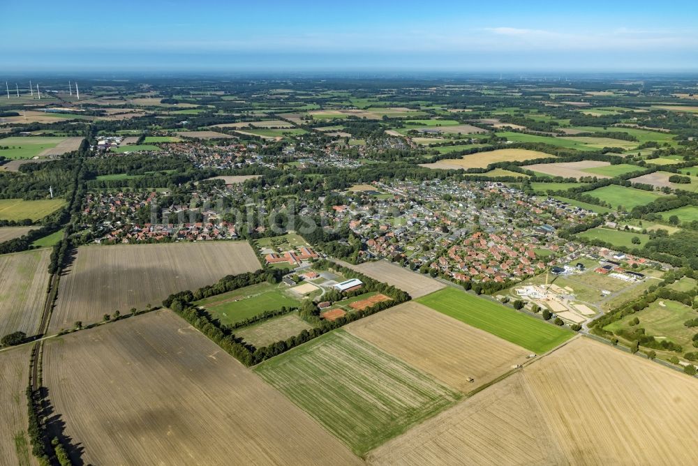 Luftaufnahme Fredenbeck - Ortsansicht in Fredenbeck im Bundesland Niedersachsen, Deutschland