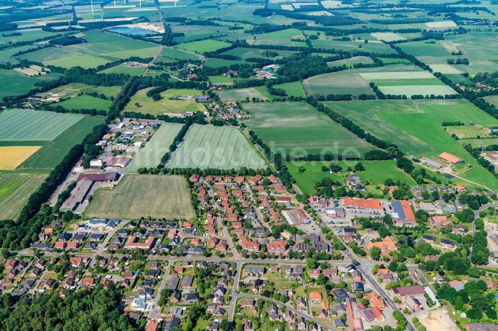 Fredenbeck von oben - Ortsansicht in Fredenbeck im Bundesland Niedersachsen, Deutschland