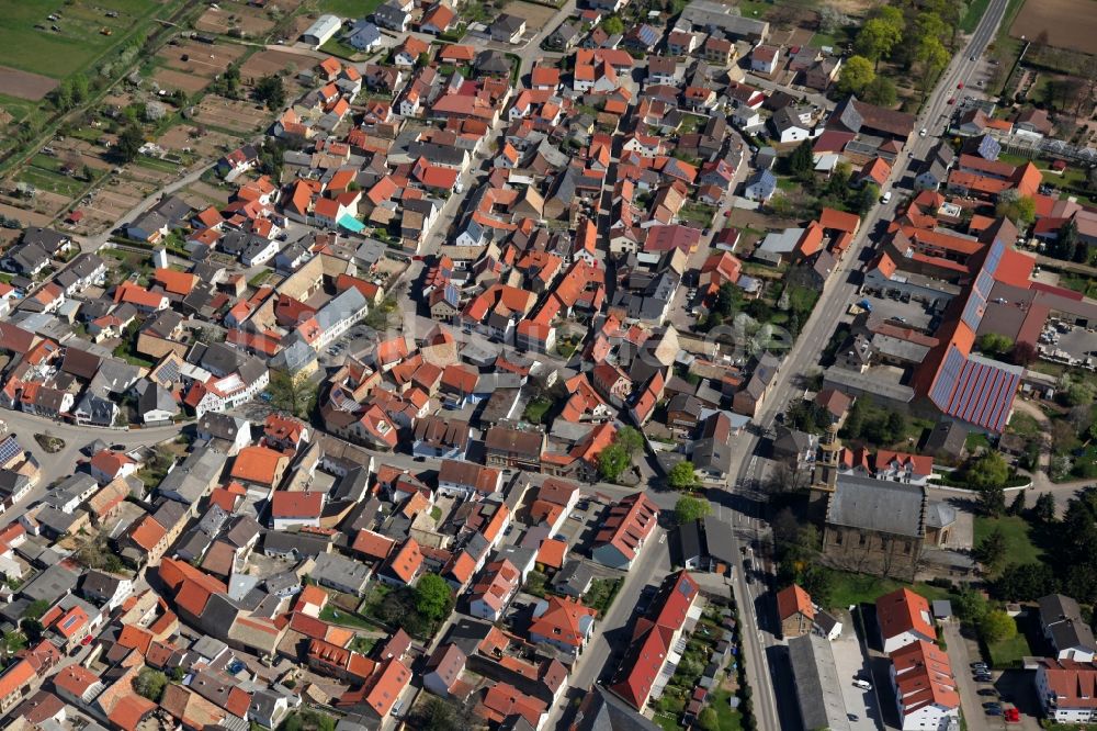 Gau-Bickelheim von oben - Ortsansicht von Gau-Bickelheim ist eine Ortsgemeinde im Landkreis Alzey-Worms in Rheinland-Pfalz