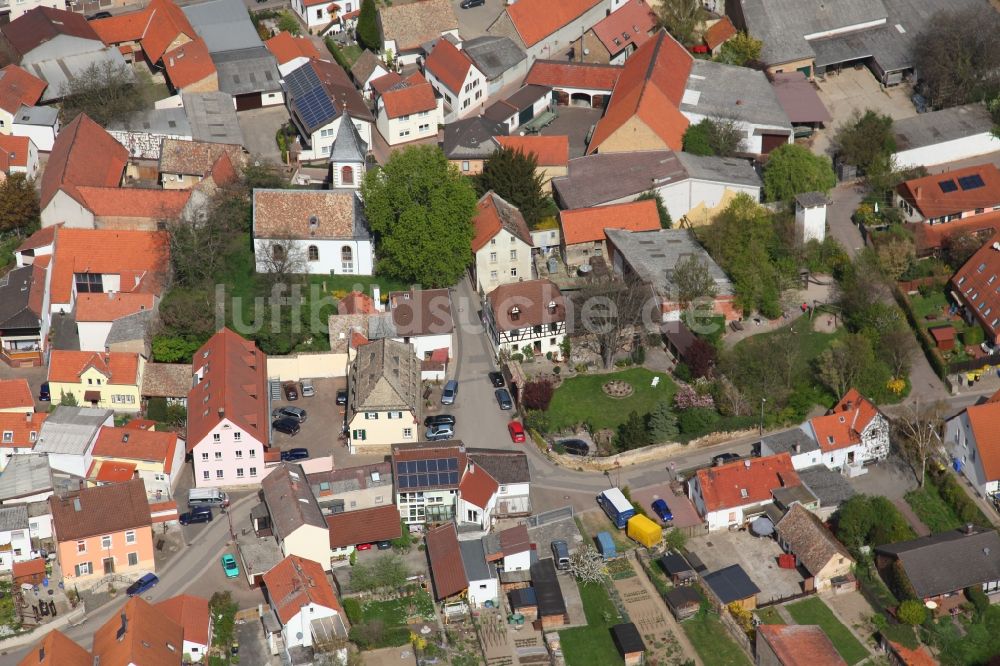 Gau-Odernheim / Gau-Köngernheim von oben - Ortsansicht von Gau-Köngernheim, einem Stadtteil von Gau-Odernheim im Bundesland Rheinland-Pfalz