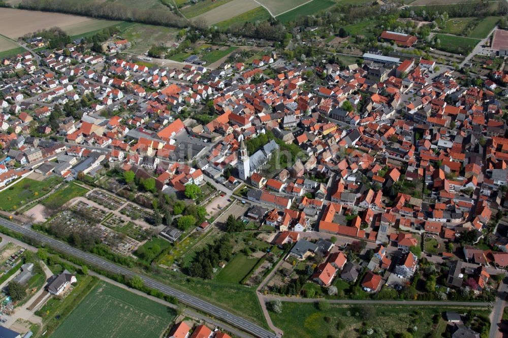 Gau-Odernheim von oben - Ortsansicht von Gau-Odernheim , einer Ortsgemeinde im Landkreis Alzey-Worms im Bundesland Rheinland-Pfalz