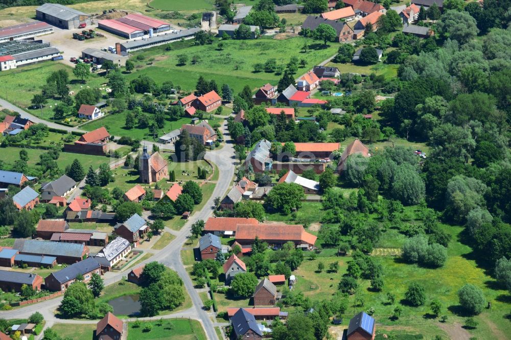 Rühstädt aus der Vogelperspektive: Ortsansicht der Gemeinde Rühstädt im Bundesland Brandenburg