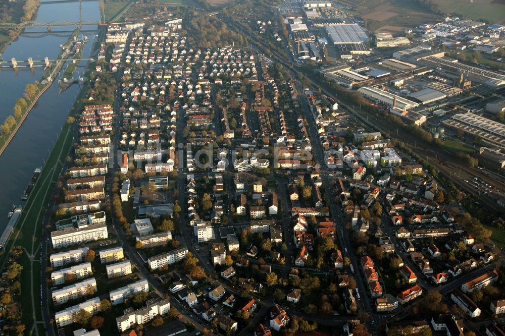 Ginsheim-Gustavsburg aus der Vogelperspektive: Ortsansicht von Ginsheim Gustavsburg im Bundesland Hessen