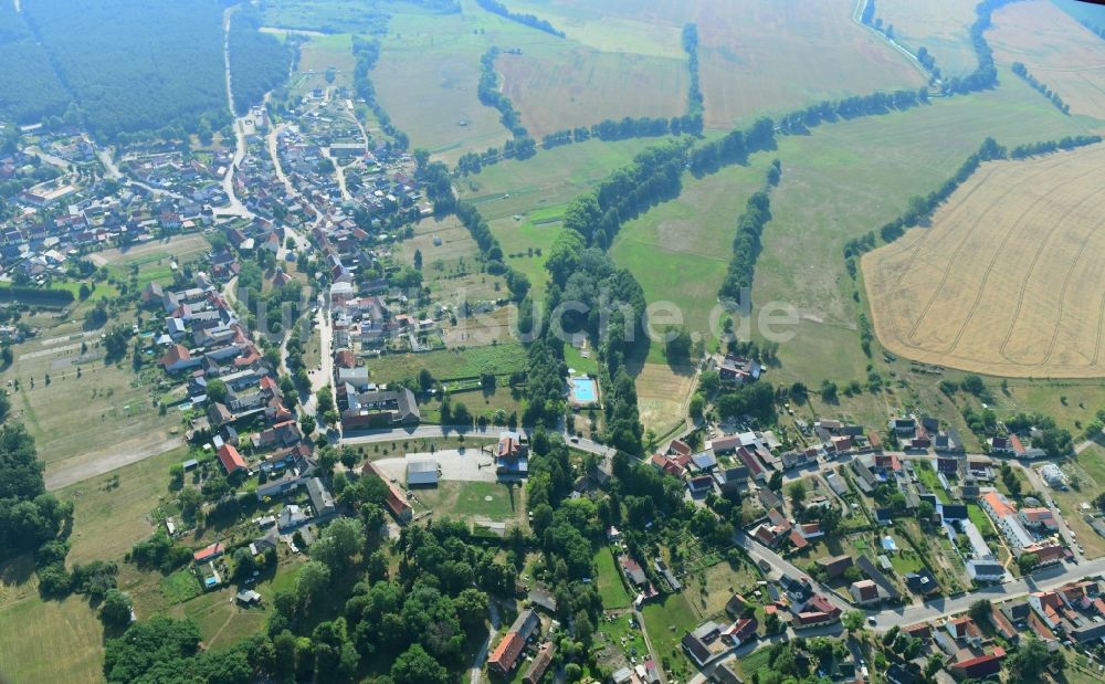 Golzow aus der Vogelperspektive: Ortsansicht in Golzow im Bundesland Brandenburg, Deutschland