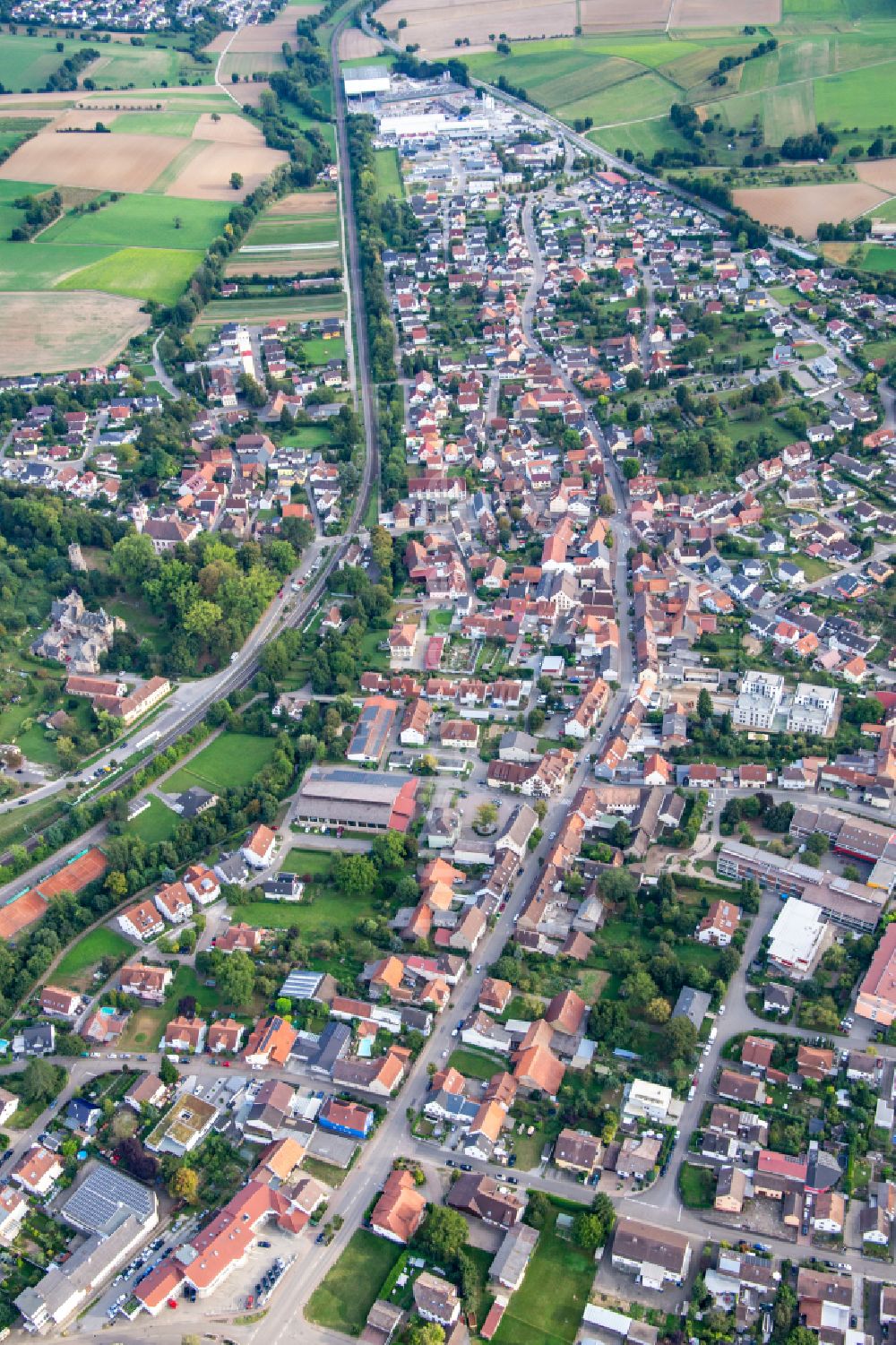 Gondelsheim von oben - Ortsansicht in Gondelsheim im Bundesland Baden-Württemberg, Deutschland