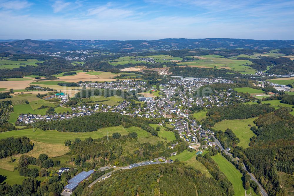 Grevenbrück von oben - Ortsansicht in Grevenbrück im Bundesland Nordrhein-Westfalen, Deutschland