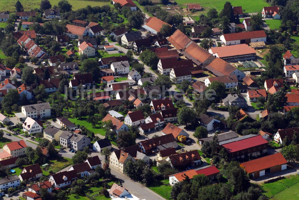 Luftbild Erdweg / OT Großberghofen - Ortsansicht Großberghofen