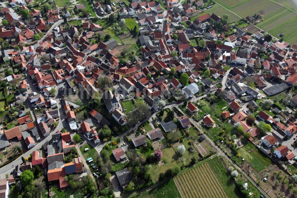 Gundersheim aus der Vogelperspektive: Ortsansicht von Gundersheim ist eine Ortsgemeinde im Landkreis Alzey-Worms in Rheinland-Pfalz