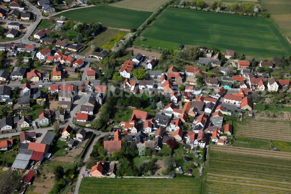 Gundersheim von oben - Ortsansicht von Gundersheim ist eine Ortsgemeinde im Landkreis Alzey-Worms in Rheinland-Pfalz