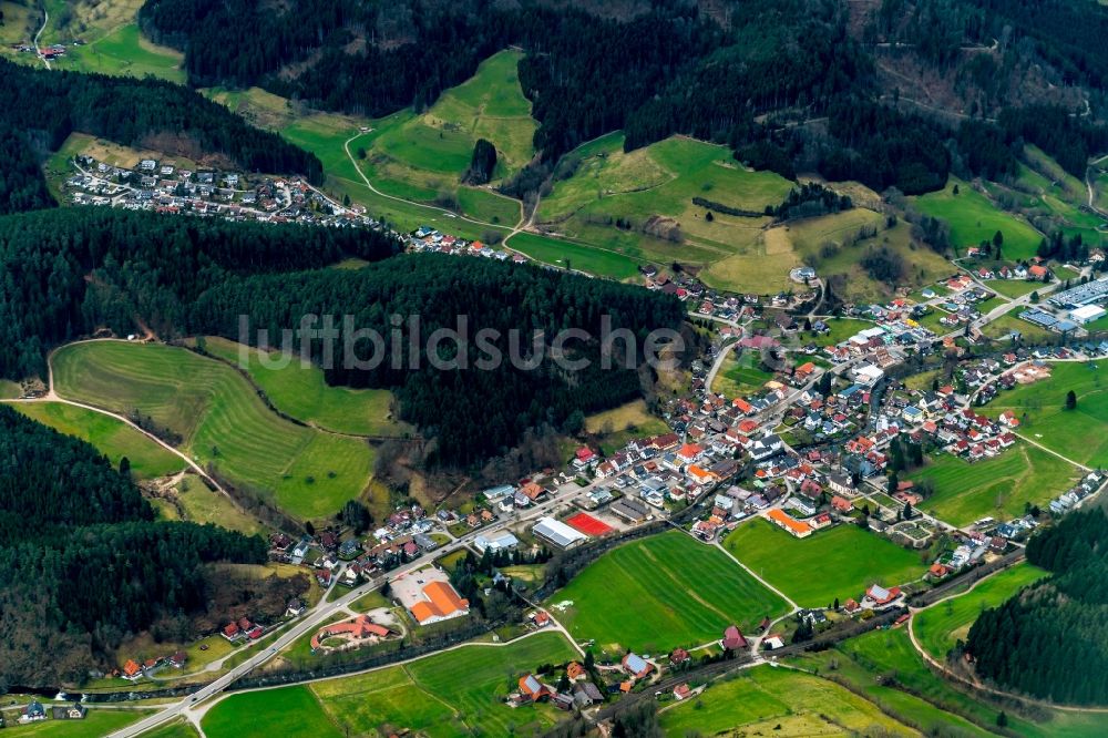 Gutach (Schwarzwaldbahn) aus der Vogelperspektive: Ortsansicht in Gutach (Schwarzwaldbahn) im Bundesland Baden-Württemberg, Deutschland