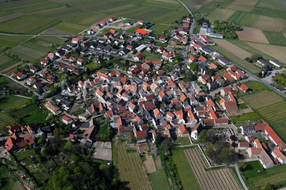 Luftbild Hangen-Weisheim - Ortsansicht von Hangen-Weisheim, einer Ortsgemeinde im Landkreis Alzey-Worms in Rheinland-Pfalz