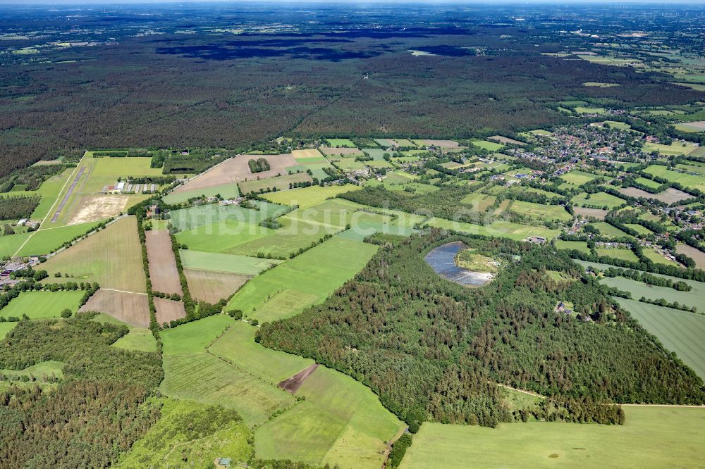 Hartenholm aus der Vogelperspektive: Ortsansicht in Hartenholm im Bundesland Schleswig-Holstein, Deutschland