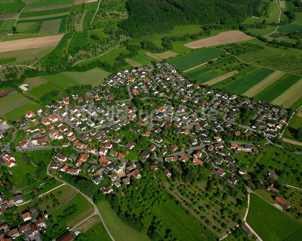 Hattenhofen von oben - Ortsansicht in Hattenhofen im Bundesland Baden-Württemberg, Deutschland