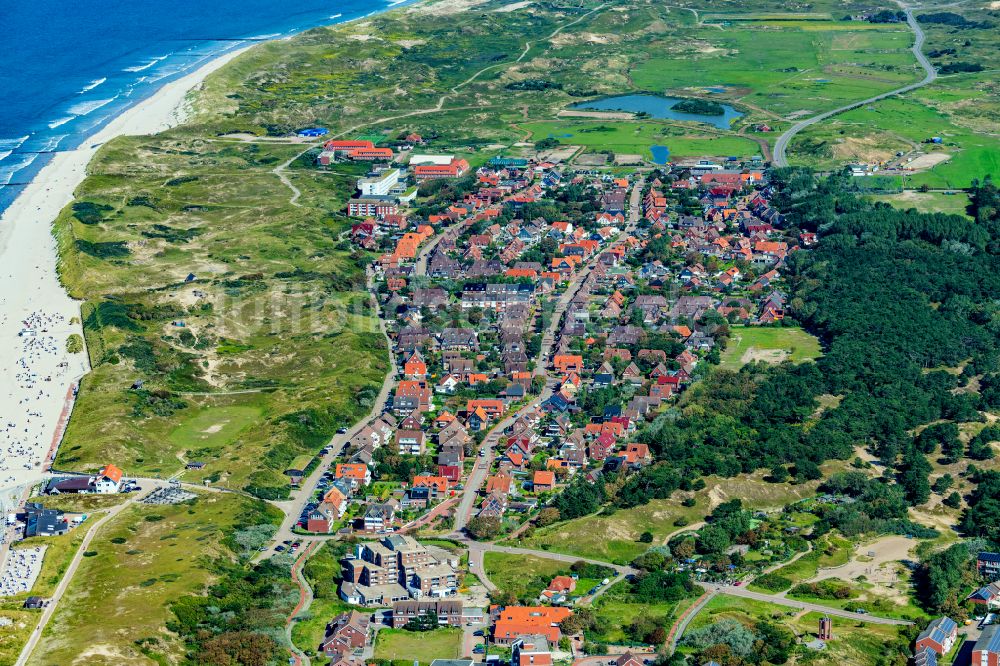 Norderney von oben - Ortsansicht höhe der Nordhelmstraße auf der Insel Norderney im Bundesland Niedersachsen, Deutschland