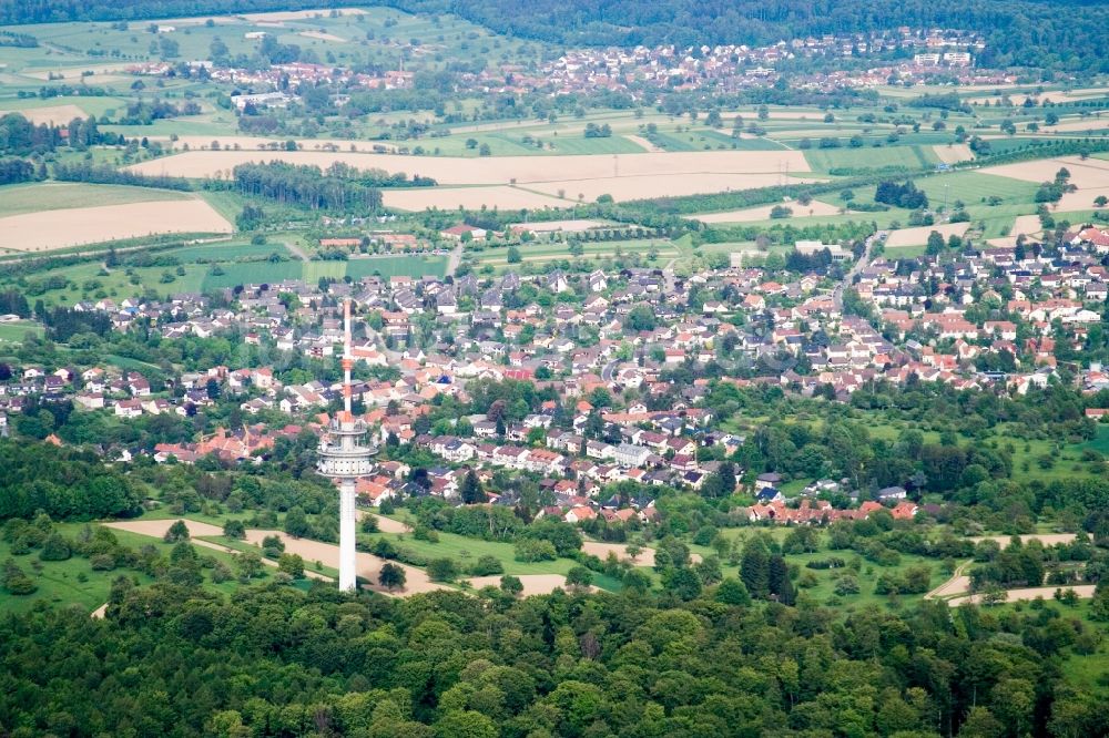 Karlsruhe aus der Vogelperspektive: Ortsansicht hinter einem Ferneldeturm im Ortsteil Grünwettersbach in Karlsruhe im Bundesland Baden-Württemberg