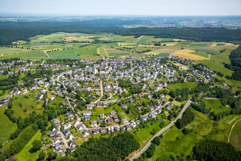 Hirschberg von oben - Ortsansicht in Hirschberg im Bundesland Nordrhein-Westfalen