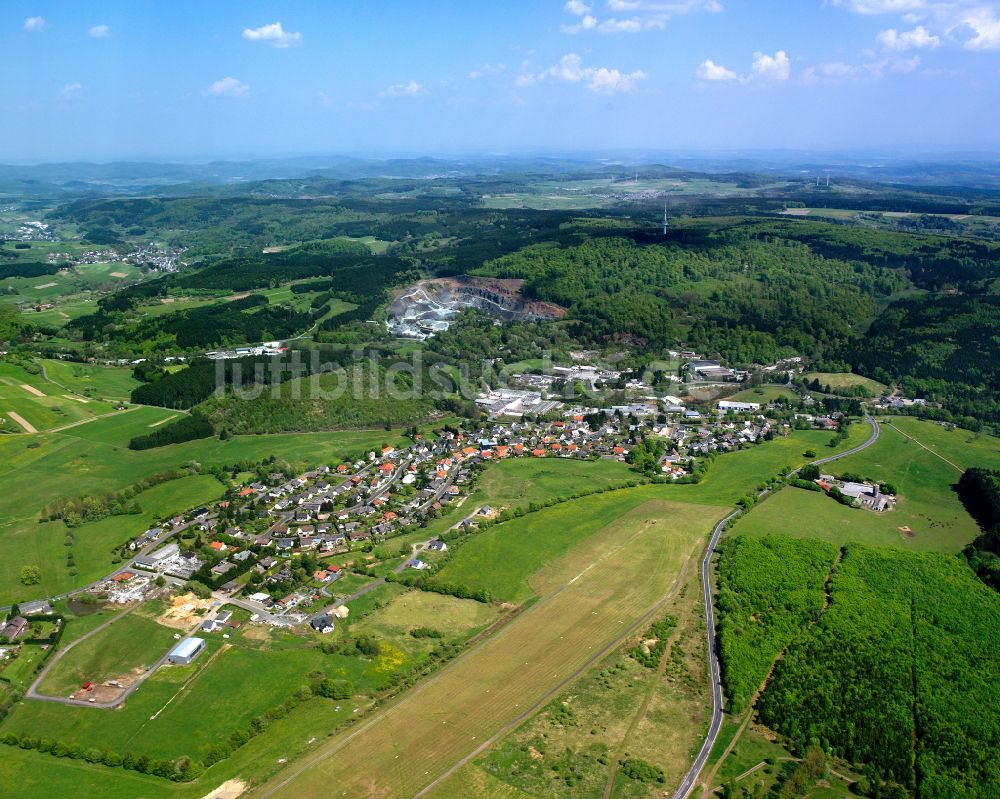 Luftaufnahme Hirzenhain Bahnhof - Ortsansicht in Hirzenhain Bahnhof im Bundesland Hessen, Deutschland