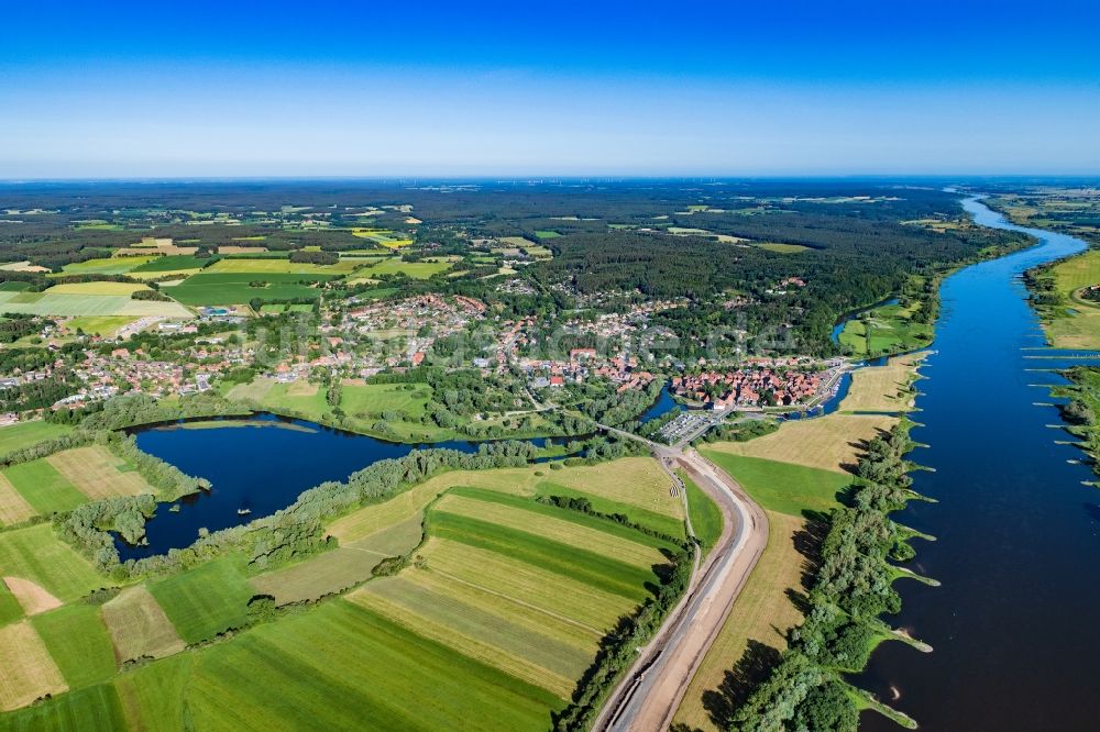 Luftbild Hitzacker (Elbe) - Ortsansicht in Hitzacker am Flussverlauf der Elbe im Bundesland Niedersachsen, Deutschland