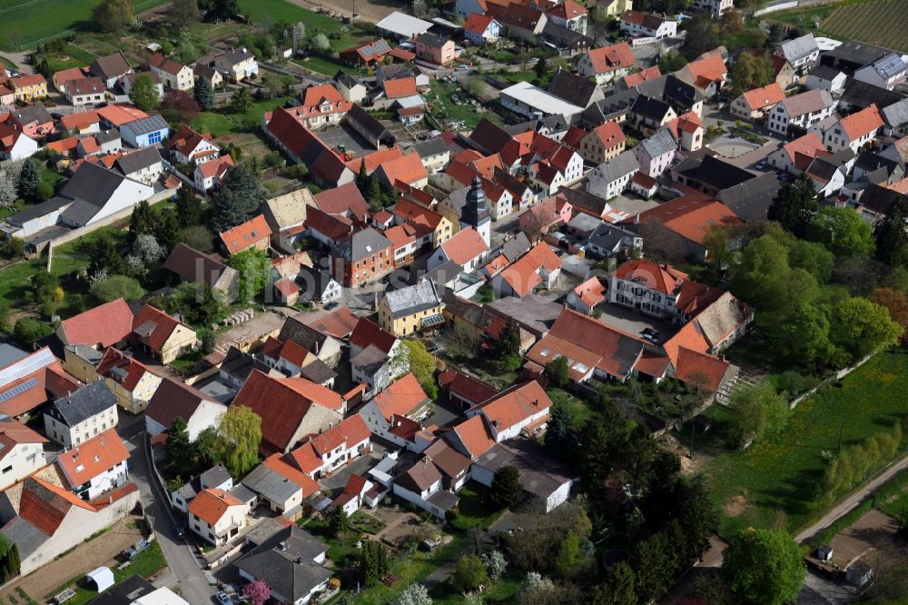 Luftbild Hochborn Blödesheim - Ortsansicht von Hochborn (bis 1971: Blödesheim) - eine Ortsgemeinde im Landkreis Alzey-Worms in Rheinland-Pfalz