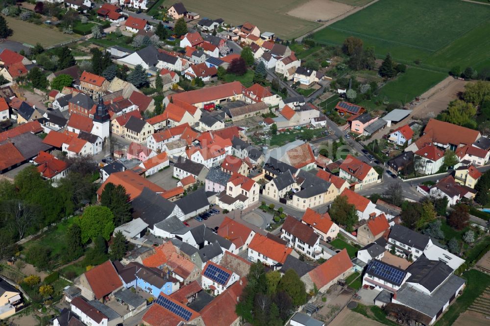 Hochborn Blödesheim von oben - Ortsansicht von Hochborn (bis 1971: Blödesheim) - eine Ortsgemeinde im Landkreis Alzey-Worms in Rheinland-Pfalz